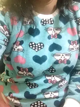 Your cutiepie  online show from December 2025 06:01:02 PM