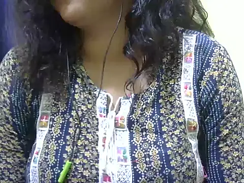 Your cutiepie  online show from December 2025 05:36:01 PM