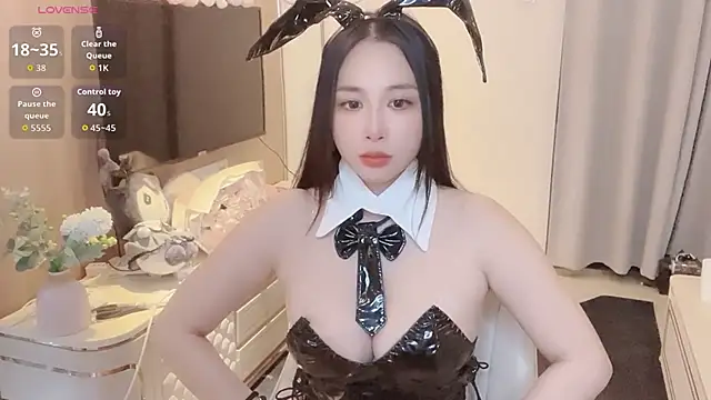 Moonccoi online show from September 2025 02:56:01 PM
