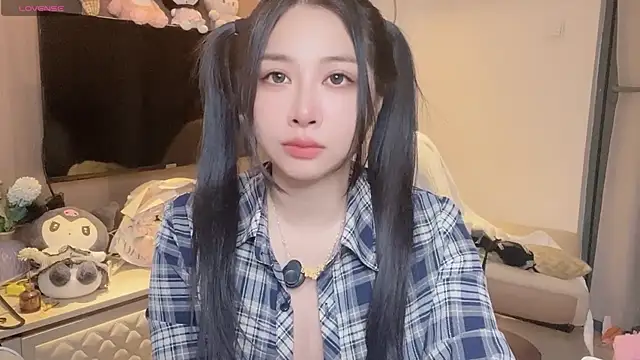 Moonccoi online show from September 2025 07:13:01 PM