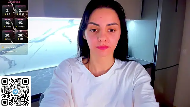 EmiliaZen online show from April 2026 09:45:02 PM