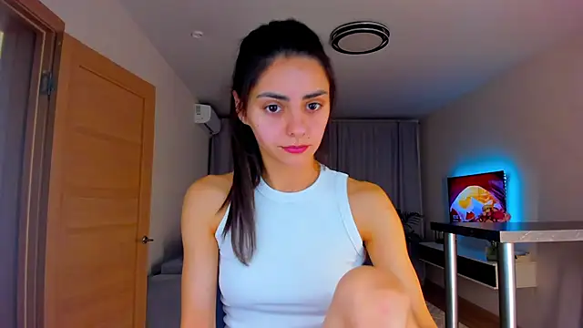 EmiliaZen online show from October 2025 05:21:01 PM