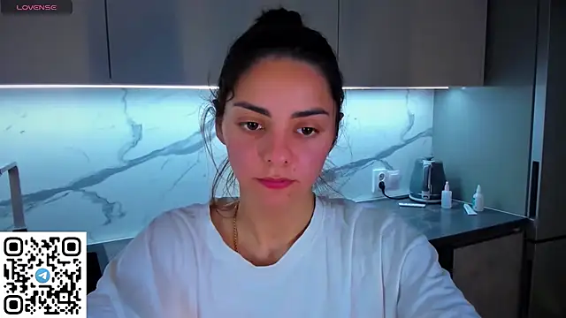 EmiliaZen online show from July 2026 11:22:01 PM