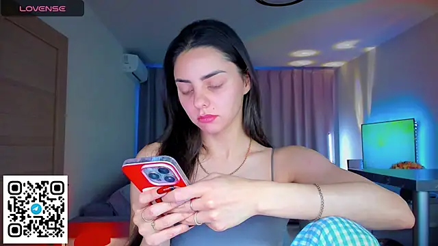 EmiliaZen online show from February 2026 02:17:02 PM