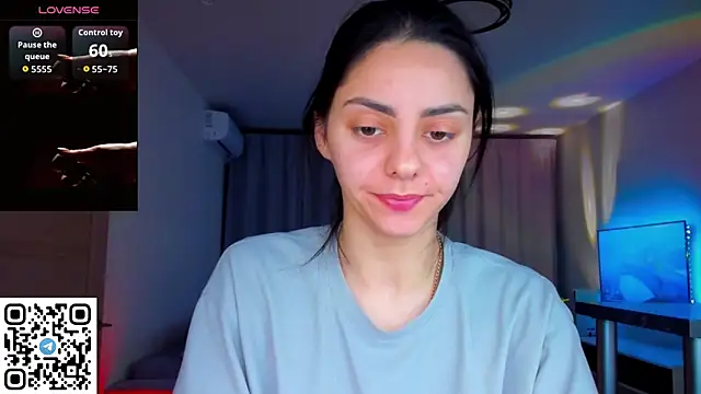 EmiliaZen online show from April 2026 06:47:02 PM