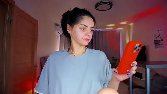 EmiliaZen online show from March 2026 03:19:02 PM