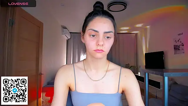 EmiliaZen online show from February 2026 07:25:02 PM