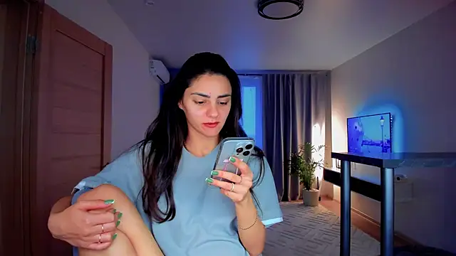 EmiliaZen online show from October 2025 02:40:02 PM