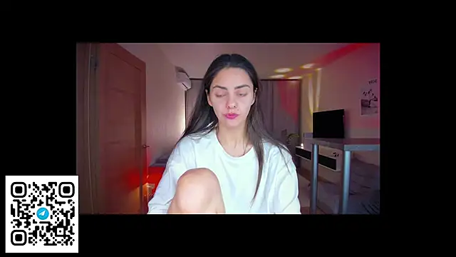 EmiliaZen online show from March 2026 07:37:01 PM