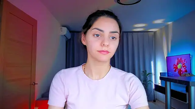 EmiliaZen online show from February 2026 03:22:01 PM