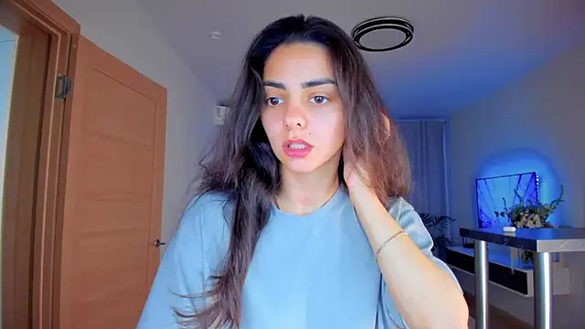 EmiliaZen online show from October 2025 01:10:01 PM