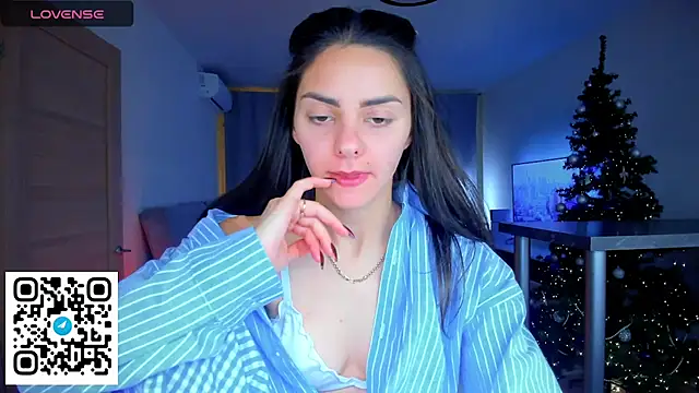 EmiliaZen online show from January 2026 11:00:01 PM