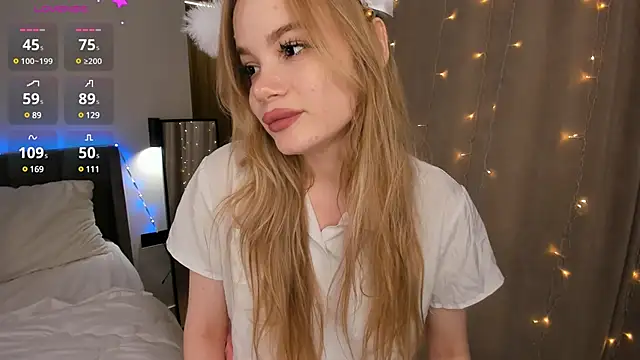 CrystaIMaiden online show from March 2025 06:05:02 PM