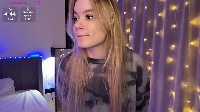 CrystaIMaiden online show from February 2025 05:04:02 PM