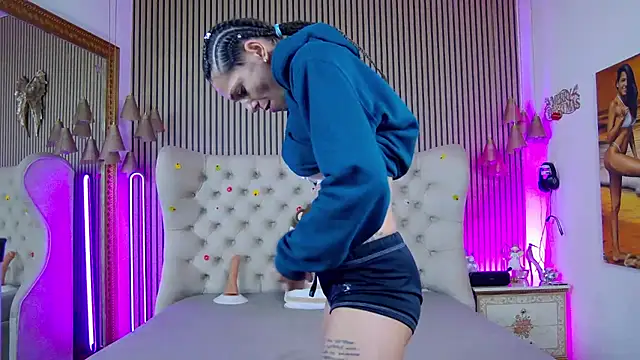 PlayfulShow online show from February 2026 09:19:02 AM