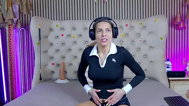 PlayfulShow online show from February 2026 01:44:01 PM