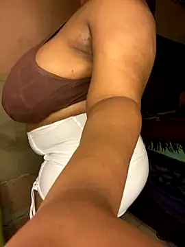 NonoGotBoobies online show from November 2025 08:30:01 AM