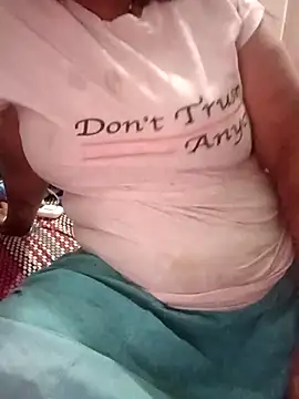 sonicute08 online show from December 2025 06:20:01 PM