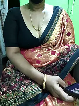 Snapshot of niiveditha chatting on October 2025 03:08:02 AM niiveditha online show from October 2025 03:08:02 AM