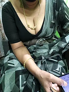 Snapshot of niiveditha chatting on September 2025 02:29:02 AM niiveditha online show from September 2025 02:29:02 AM