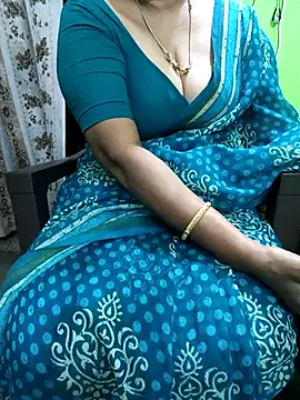 Snapshot of niiveditha chatting on September 2025 02:26:01 AM niiveditha online show from September 2025 02:26:01 AM