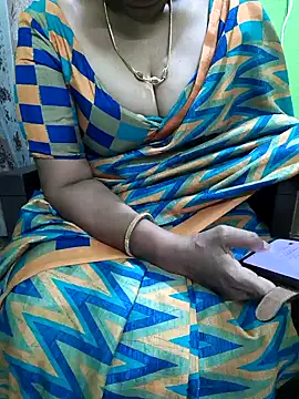 Snapshot of niiveditha chatting on September 2025 03:50:02 PM niiveditha online show from September 2025 03:50:02 PM