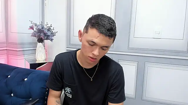 Andy dior18 online show from September 2025 10:27:02 PM