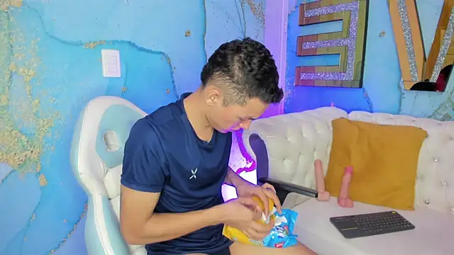 Andy dior18 online show from March 2025 01:59:01 AM