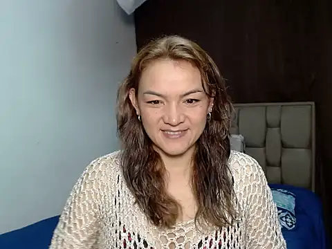 Snapshot of PenelopeMist chatting on May 2026 02:06:02 AM PenelopeMist online show from May 2026 02:06:02 AM