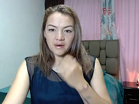 Snapshot of PenelopeMist chatting on November 2025 07:57:01 PM PenelopeMist online show from November 2025 07:57:01 PM