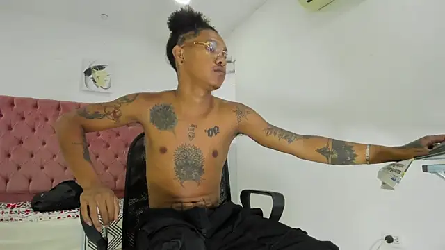 blackdirty420 online show from February 2025 09:54:02 PM