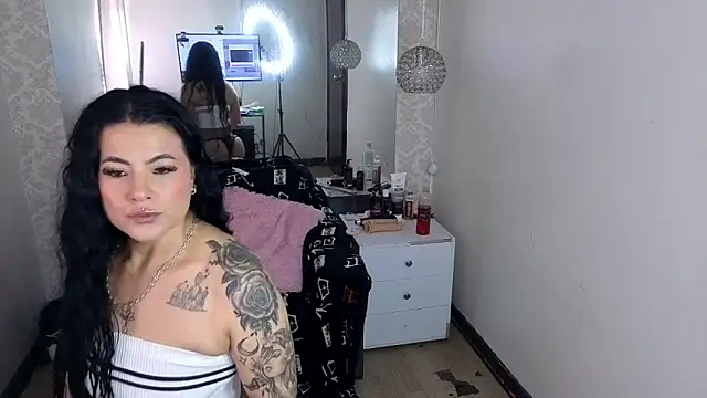 lizha milf online show from November 2025 02:10:02 PM