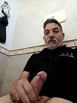 Snapshot of Sexyguycumming chatting on March 2025 08:32:02 PM Sexyguycumming online show from March 2025 08:32:02 PM