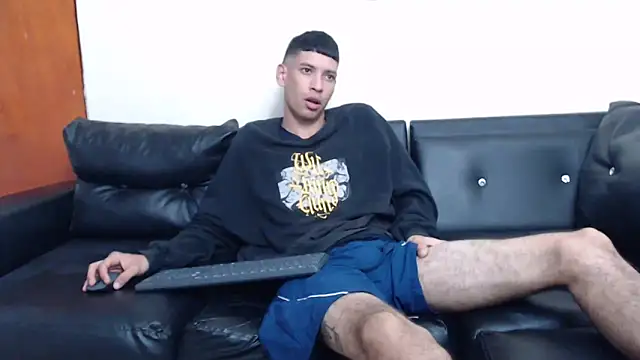 Snapshot of biigjhonny chatting on November 2025 02:59:01 AM biigjhonny online show from November 2025 02:59:01 AM