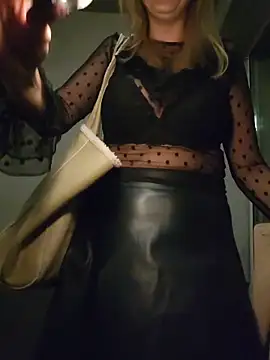 Sexybiene969 online show from November 2025 04:12:01 PM