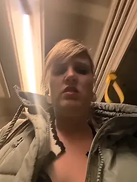 Sexybiene969 online show from January 2026 05:20:01 PM