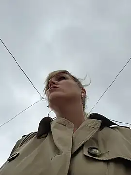 Sexybiene969 online show from October 2025 02:28:02 PM