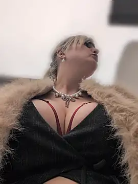 Sexybiene969 online show from April 2026 04:12:02 PM