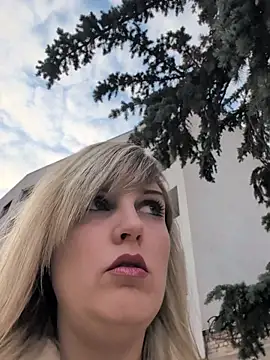 Sexybiene969 online show from April 2026 04:11:02 PM