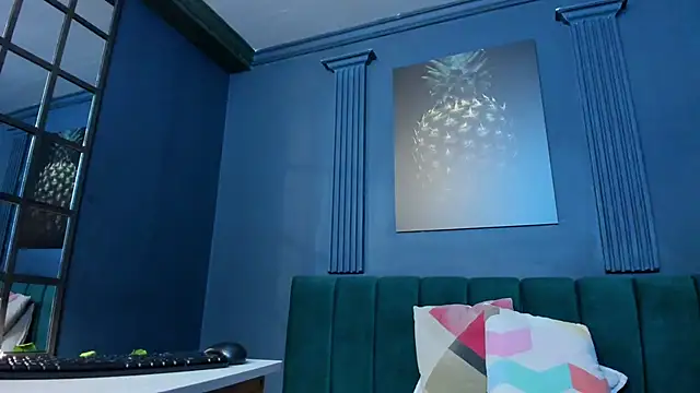 scarlet edwars online show from February 2026 07:11:01 PM