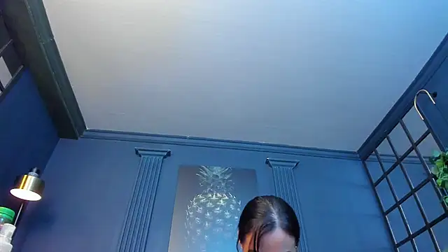 scarlet edwars online show from March 2026 07:17:01 PM