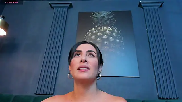 Snapshot of scarlet_edwars chatting on November 2025 08:34:01 PM scarlet edwars online show from November 2025 08:34:01 PM