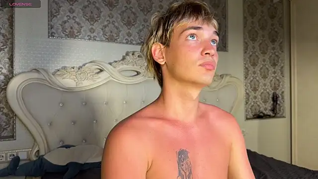 Julian wins online show from August 2026 04:44:02 PM