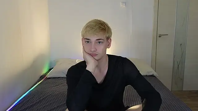 Julian wins online show from April 2026 11:55:01 PM