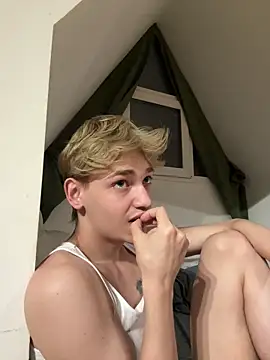 Julian wins online show from March 2025 03:02:02 PM