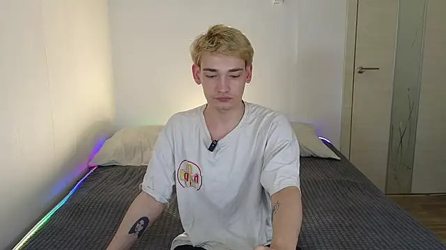 Julian wins online show from April 2026 11:55:01 PM