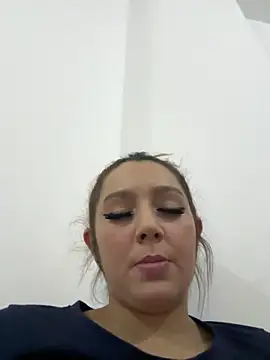 hotamanda01 online show from June 2026 07:19:01 PM