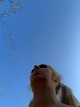 hotamanda01 online show from November 2025 12:26:01 PM