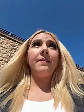 hotamanda01 online show from February 2026 11:33:02 AM