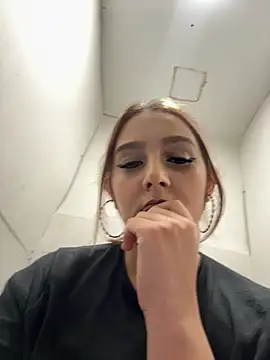 hotamanda01 online show from March 2026 07:26:01 PM